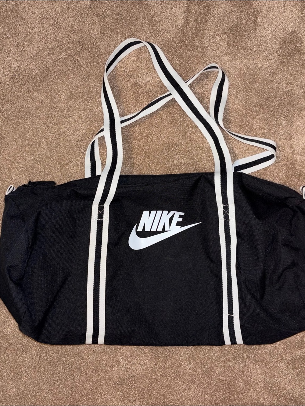 Nike Heritage Duffel Sports / Travel Bag